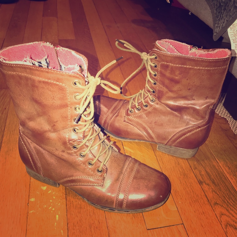 Madden girl combat boots